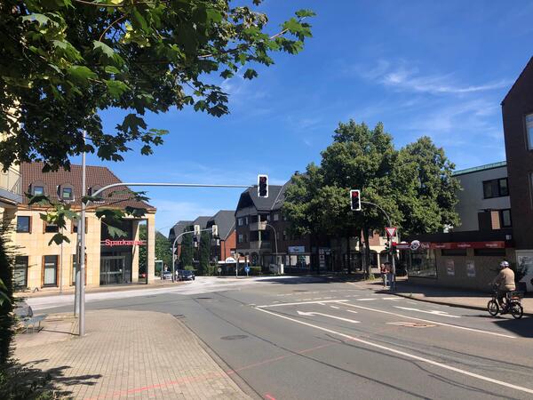 Bild vergrößern: Kreuzung Osnabrcker Strae / Weingartenstrae