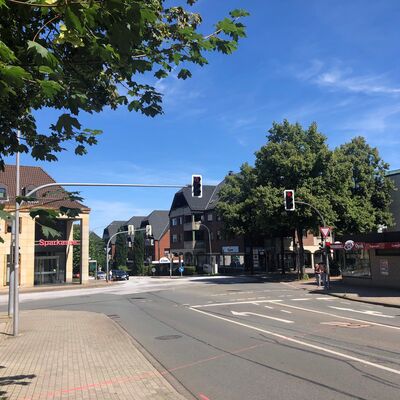 Bild vergrößern: Kreuzung Osnabrcker Strae / Weingartenstrae