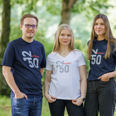 Bild vergr&ouml;&szlig;ern: Merchandising-Artikel zum Stadtjubil�um 2025
