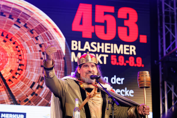 Stadtempfang auf dem Blasheimer Markt 2024