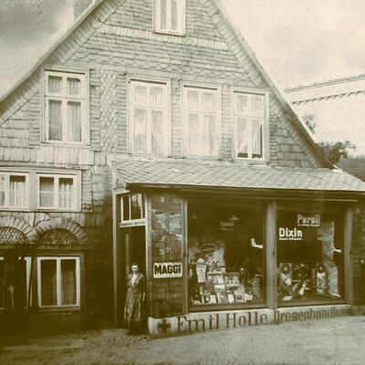 Bild vergr&ouml;&szlig;ern: Drogerie Holle, Bergertorstra�e, 1925